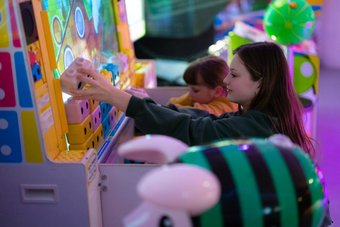 KUNSTMENU 2025-2026 | Museumbezoek Groep 5 | The Power of Play